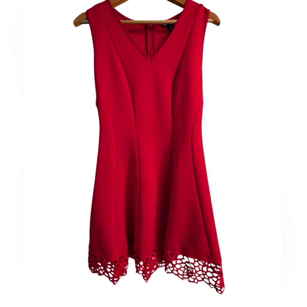 NEW Roz & Ali DRESSBARN red stretchy flare cocktail dress lace cutout 8 Petite - Picture 2 of 7